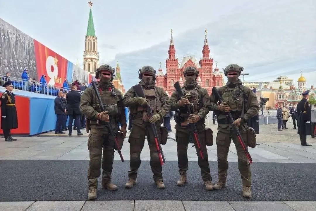 Officers of Russia's Federal Protective Service (FSO) with Benelli M2 shotguns at the Victory Day parade on Red Square on May 9, 2026. Photo: Big Battle Panda / Telegram