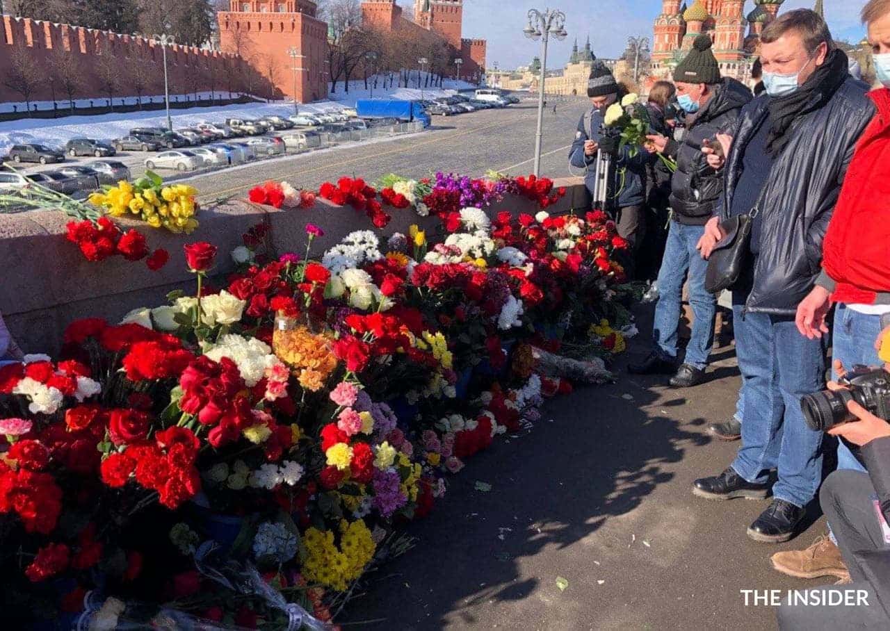 В Москве проходит акция памяти политика Бориса Немцова — фоторепортаж