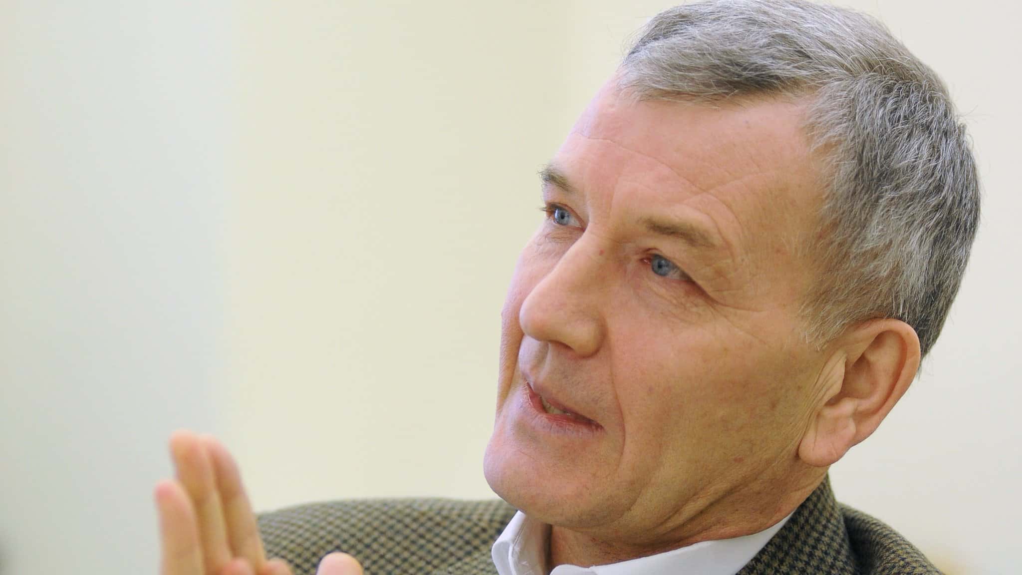 Прокуратура решила взыскать с автодилера «Рольф» и его основателя Сергея Петрова 12,85 млрд рублей