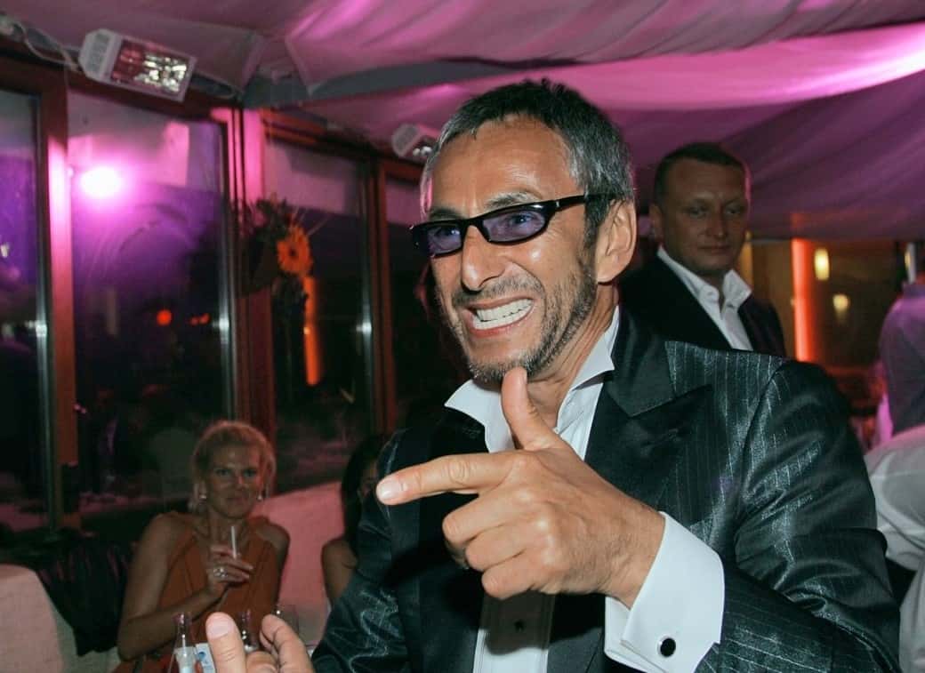 Джабраилов собрал бизнесменов в отеле, чтобы убедить их инвестировать в Чечню. Те согласились