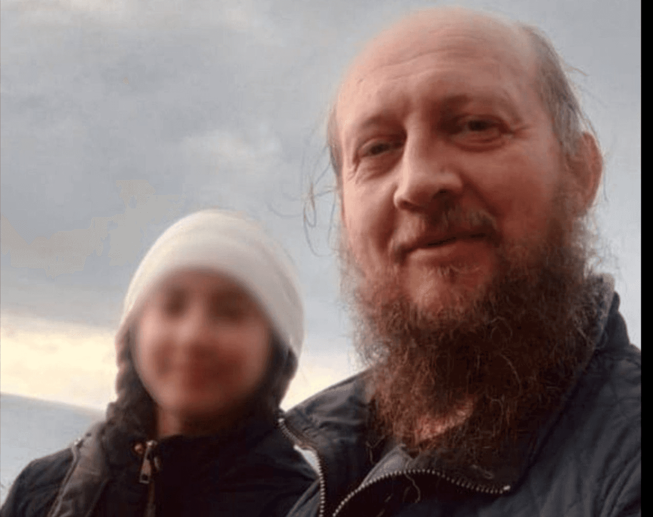 «Ты вышла из подчинения родителей и вошла в подчинение ко мне». Как священник-педофил совратил малолетнюю и остался безнаказанным