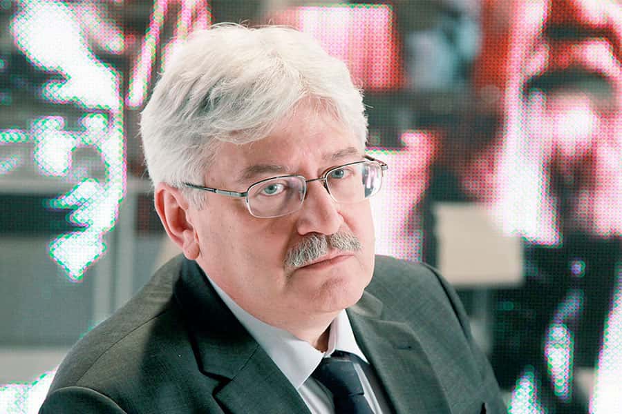 «Путин — неосталинский режим, прямое продолжение Сталина». Юрий Пивоваров о том, как диктаторы влюбляют в себя людей