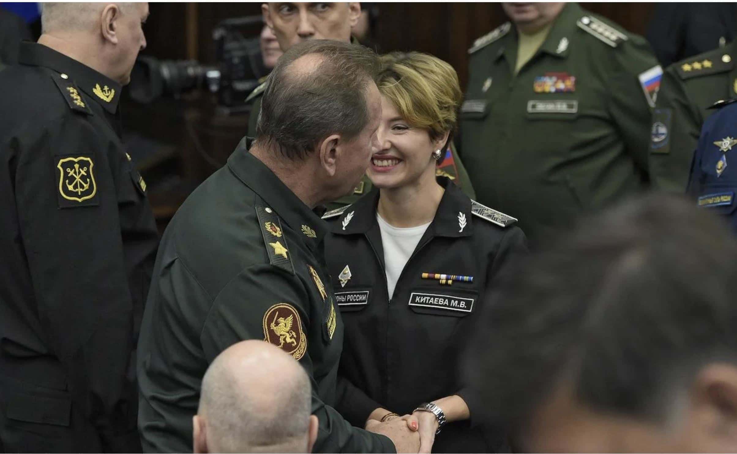 Жена замминистра обороны путешествует по Европе — расследование ФБК