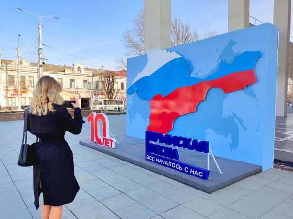 «Идет волна репрессий, мои знакомые боятся даже дышать». Голоса Крыма 10 лет спустя