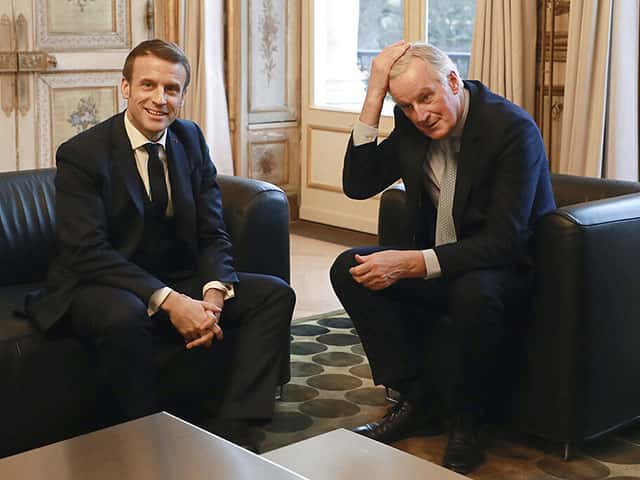 Слева направо. Новый внезапный маневр Макрона лишит левых мест в правительстве, но усилит влияние Ле Пен