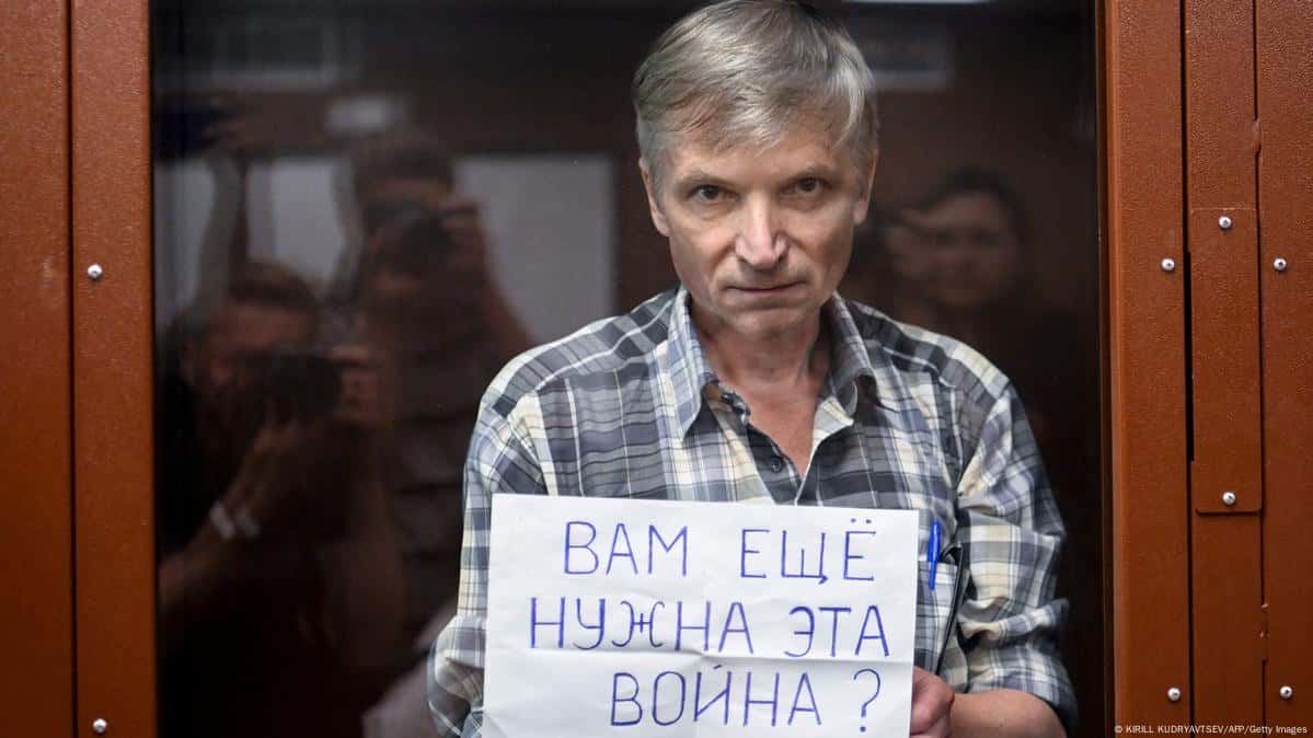 У Алексея Горинова обнаружены очаги туберкулеза, нет части легкого. Его не переводят в теплую камеру, он может не выжить — адвокат