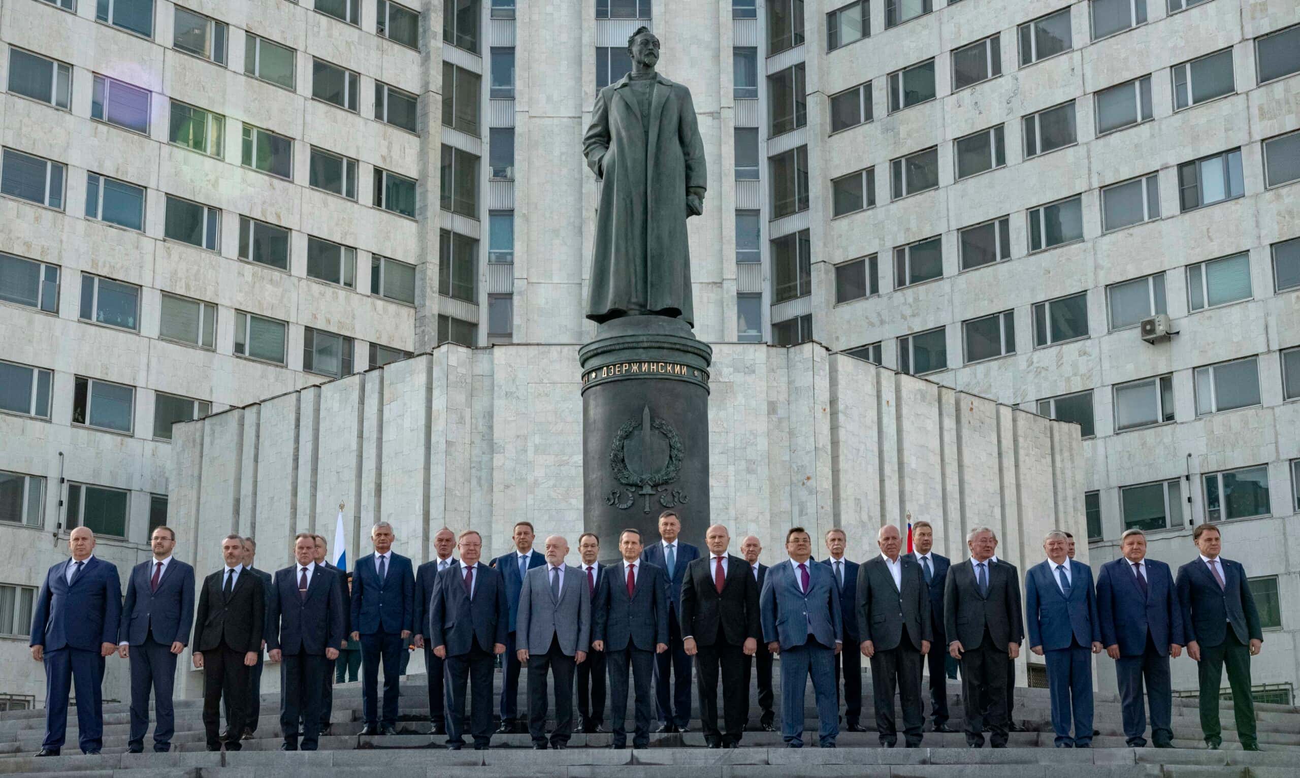 Алкоголь, проститутки и коррупция: о чем сотрудники СВР пишут в доносах друг на друга