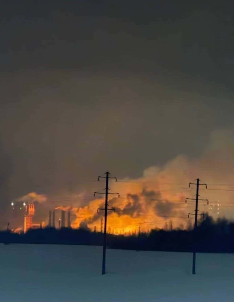 Дроны атаковали завод по производству азотных удобрений в Смоленской области. Погибли семь человек