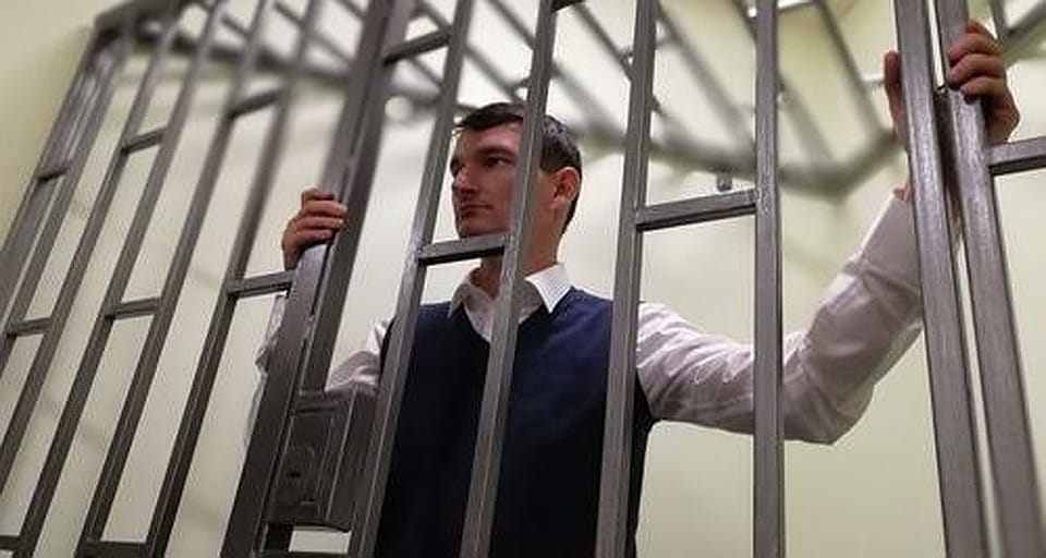 Главреду «БлогСочи» дали шесть лет колонии и 700 тысяч штрафа по делу о "вымогательстве" у депутата ЛДПР