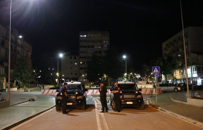 Власти Косово на месяц отложат запрет на сербские документы