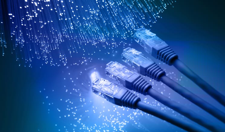 «Ъ»: Российские производители оптоволокна просят повысить пошлины на китайскую продукцию, которая вытеснила их с рынка из-за санкций