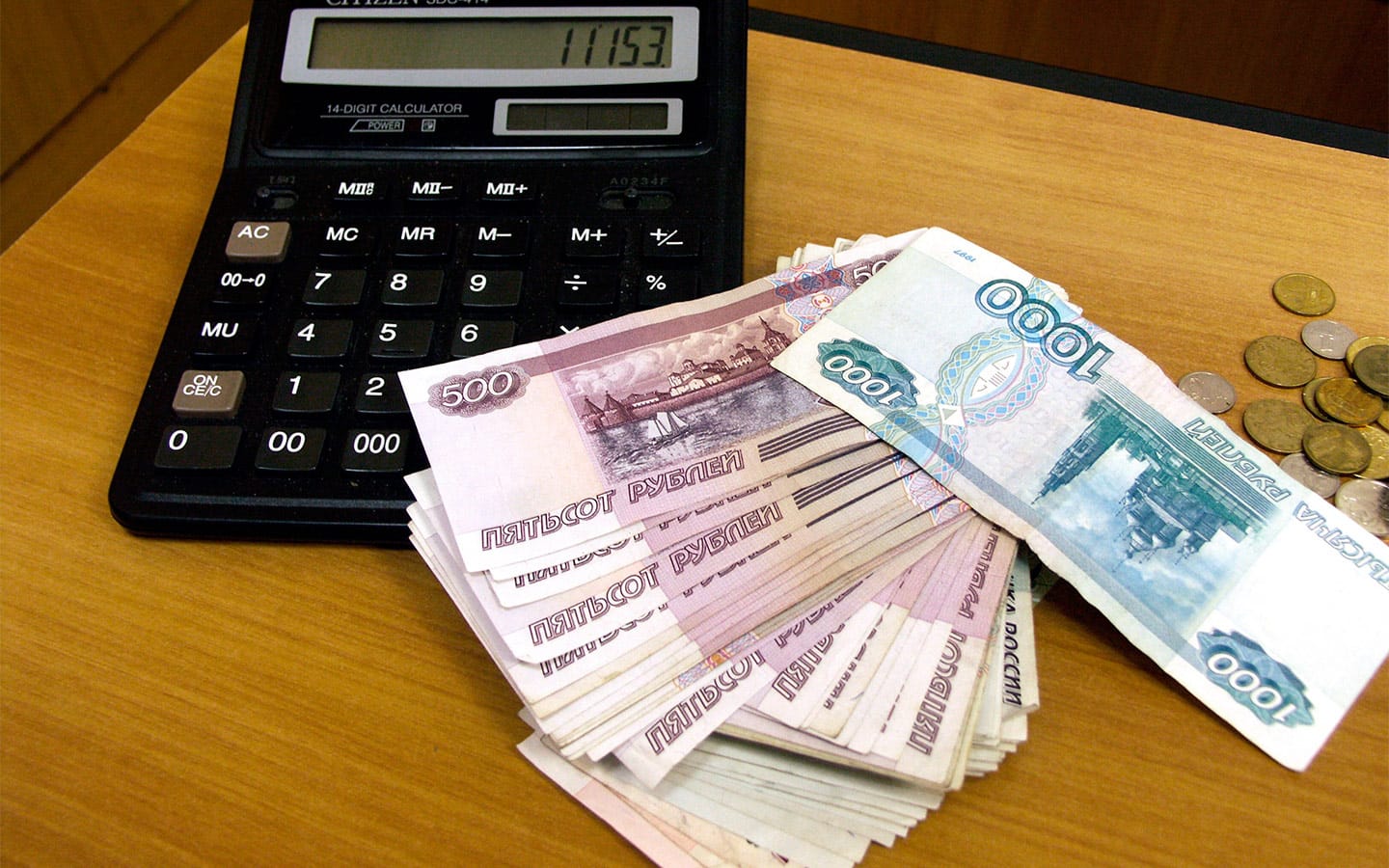 С россиян взыскали рекордное число доначисленных налогов на фоне войны