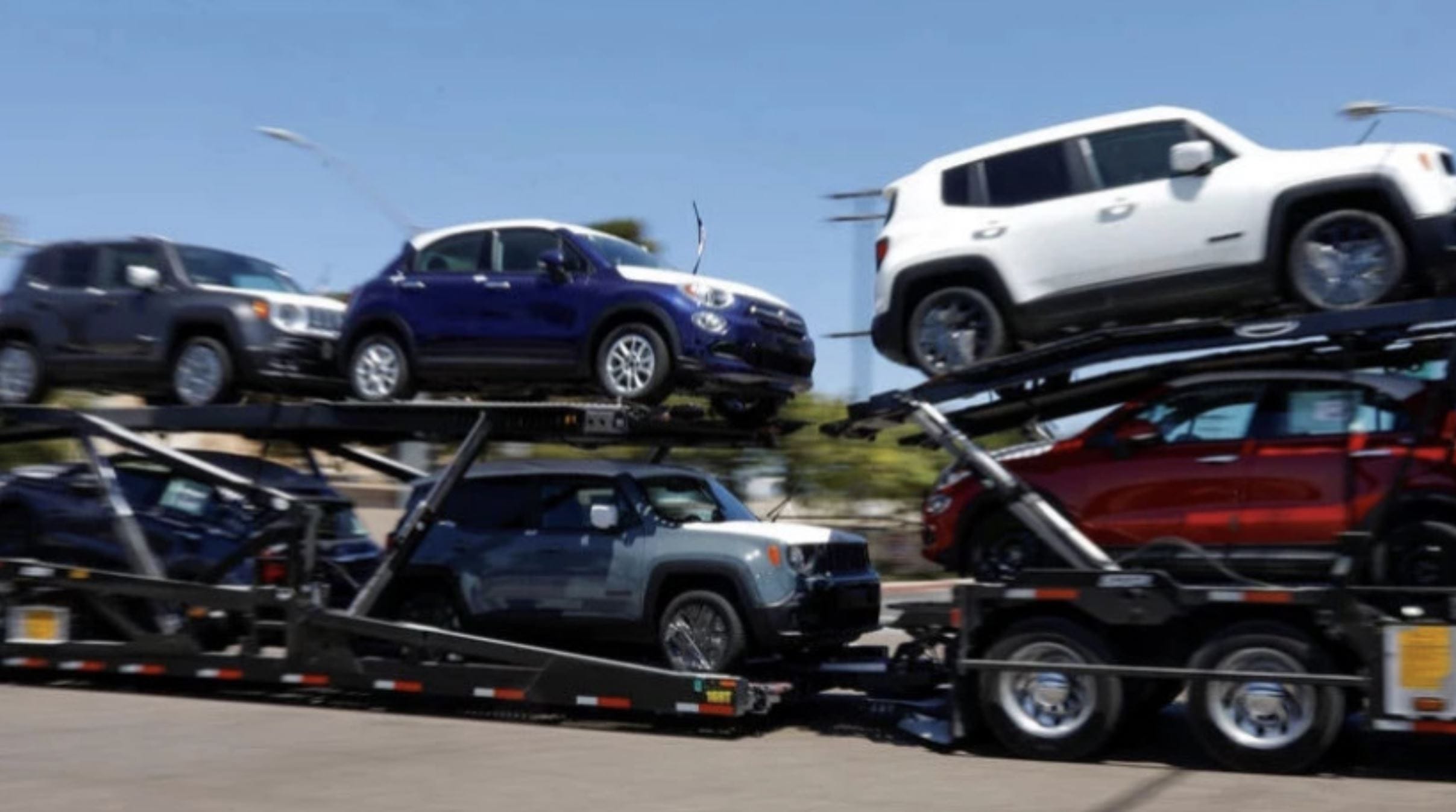 Грузия запретила реэкспорт автомобилей в Россию