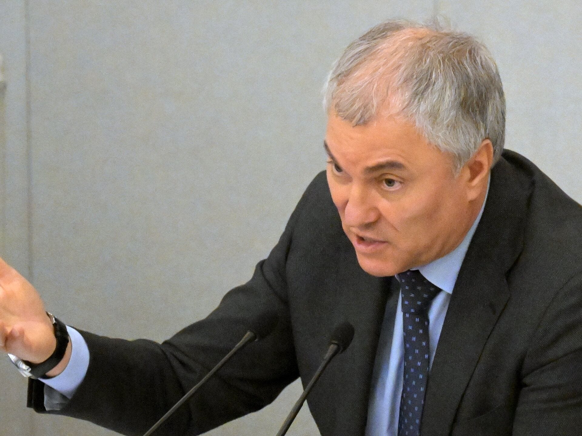 Фейк Вячеслава Володина: закон, запрещающий «иноагентам» быть депутатами, направлен только против тех, кому платят из-за рубежа