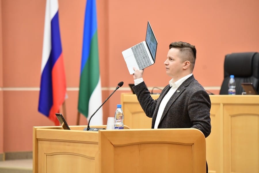 У депутата-«иноагента» Госсовета Коми Виктора Воробьева проходит обыск по делу его брата о финансировании ФБК — «7х7»