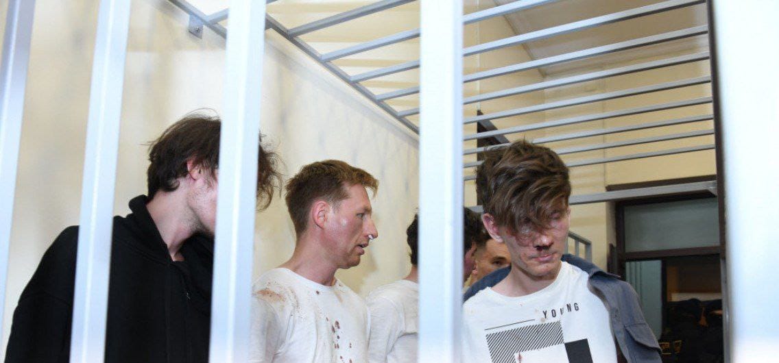 Суд в Баку арестовал восьмерых россиян по обвинению в наркотрафике. СМИ опознали среди них программистов