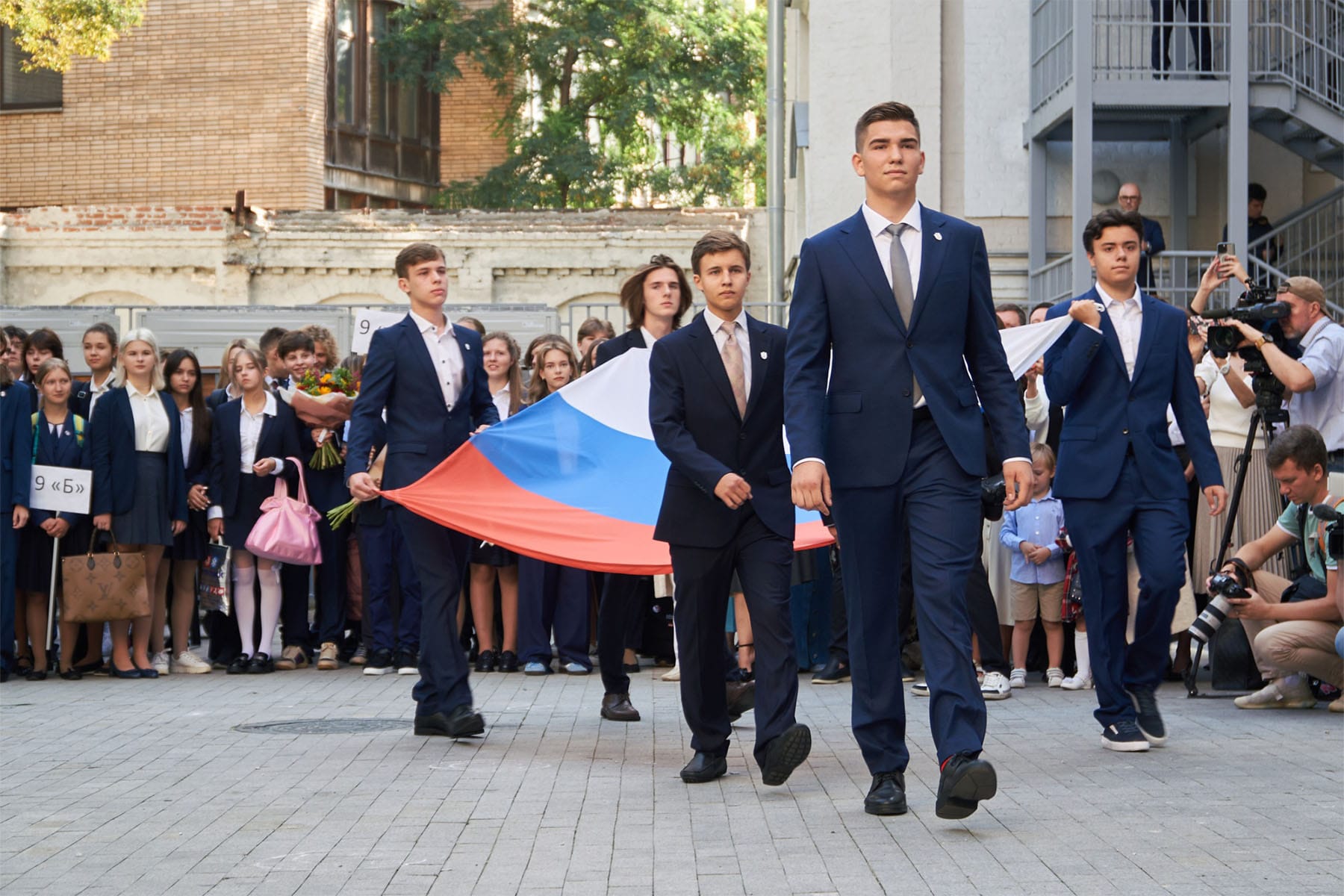 Методичь. Как государственная пропаганда захватила российское образование — от детских садов до вузов