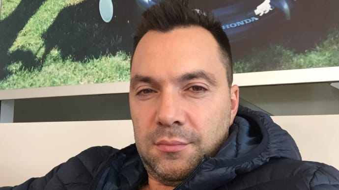 В Офисе президента Украины приняли отставку Арестовича
