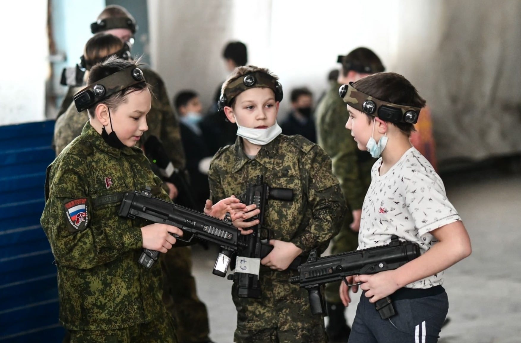 Automatic weapons pass: Resurgence of “military-patriotic” training in schools, kindergartens and clubs