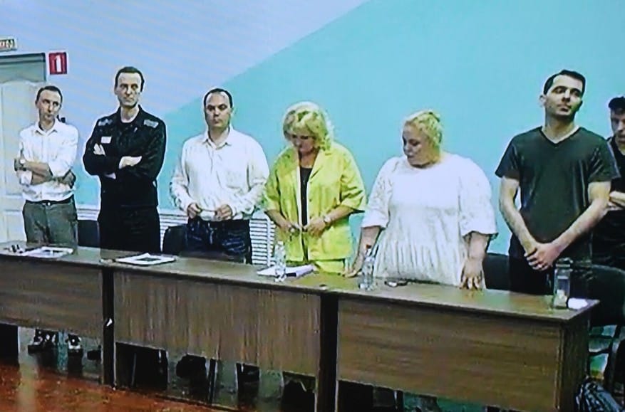 “Ladies and gentlemen, there will be no comments”: Moscow City Court refuses to give details of Alexei Navalny's sentence