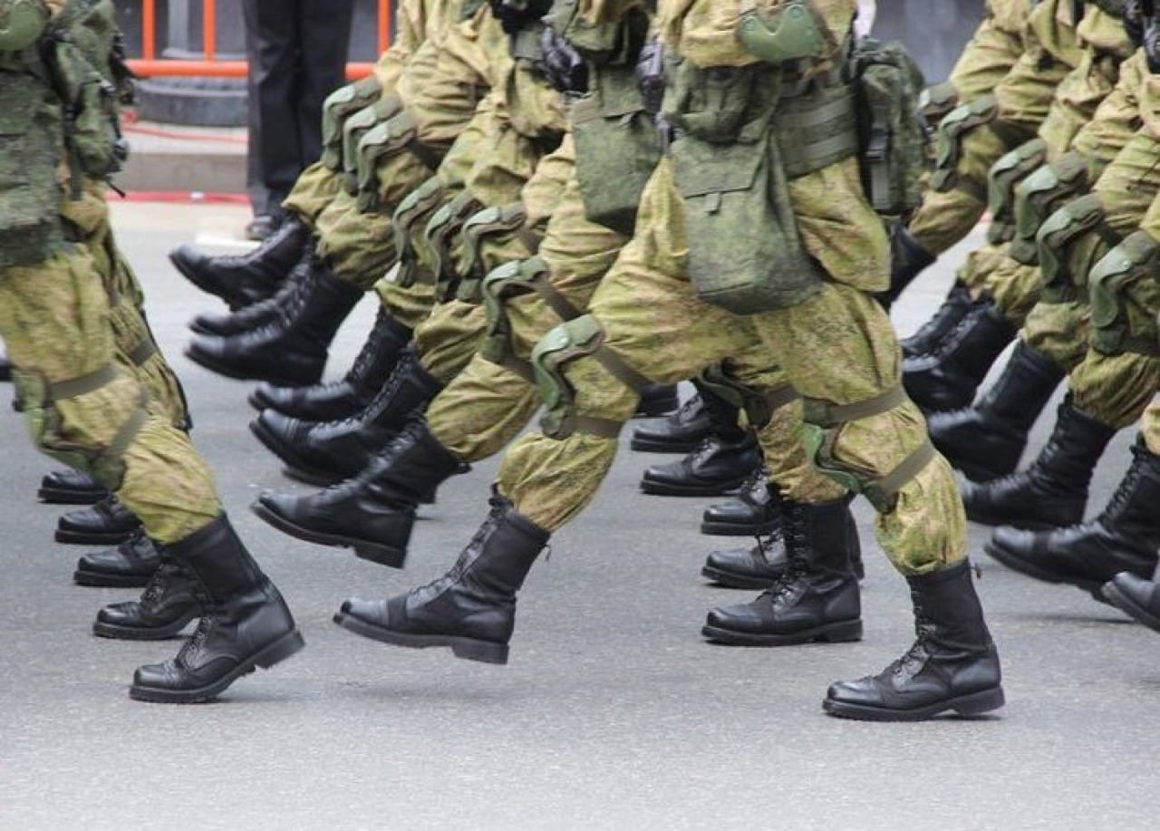 А не пора ли нам открепиться? Как сняться с воинского учета уехавшим из России