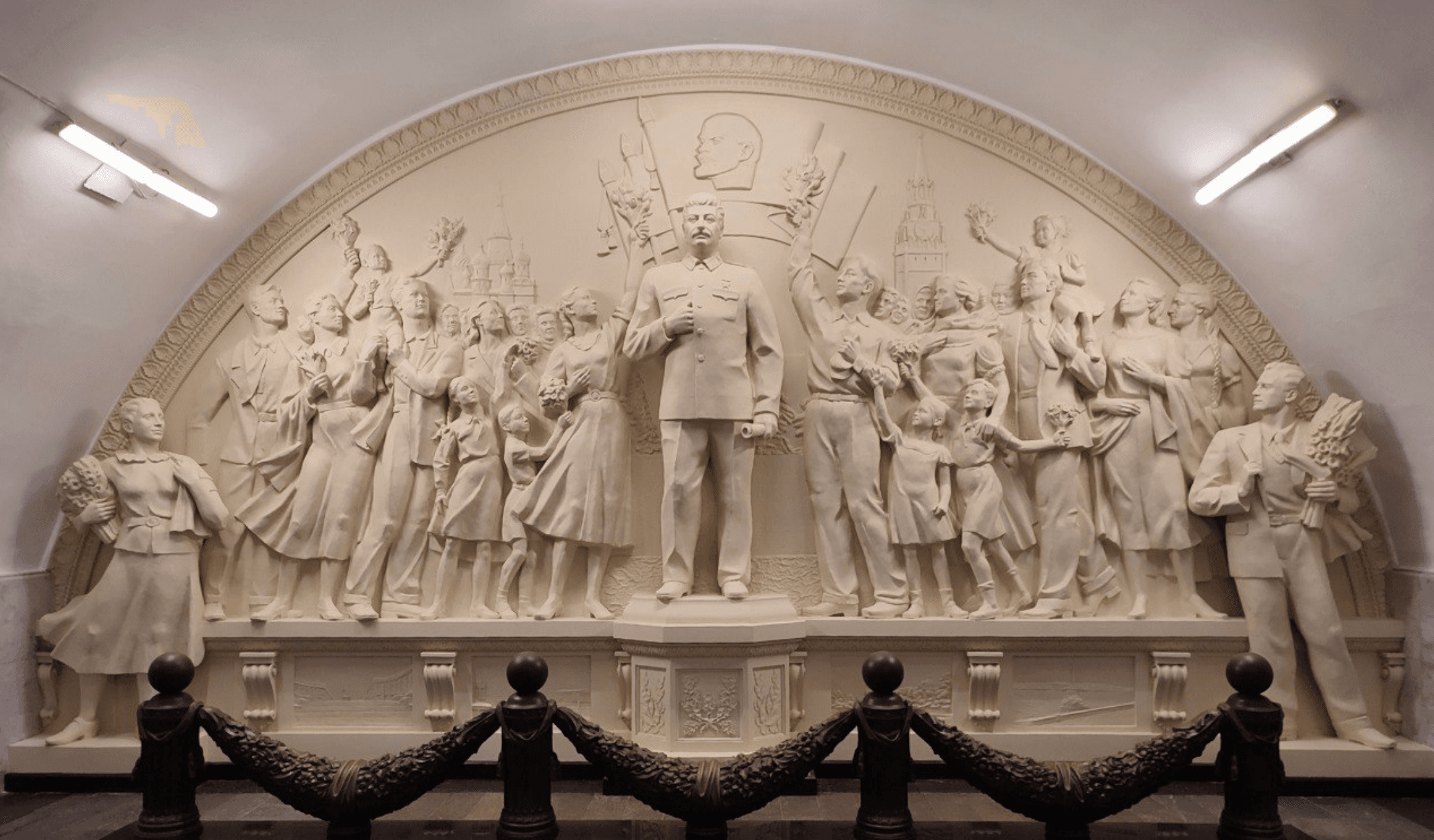 Moscow Metro unveils recreated Stalin sculpture destroyed in the 1960s