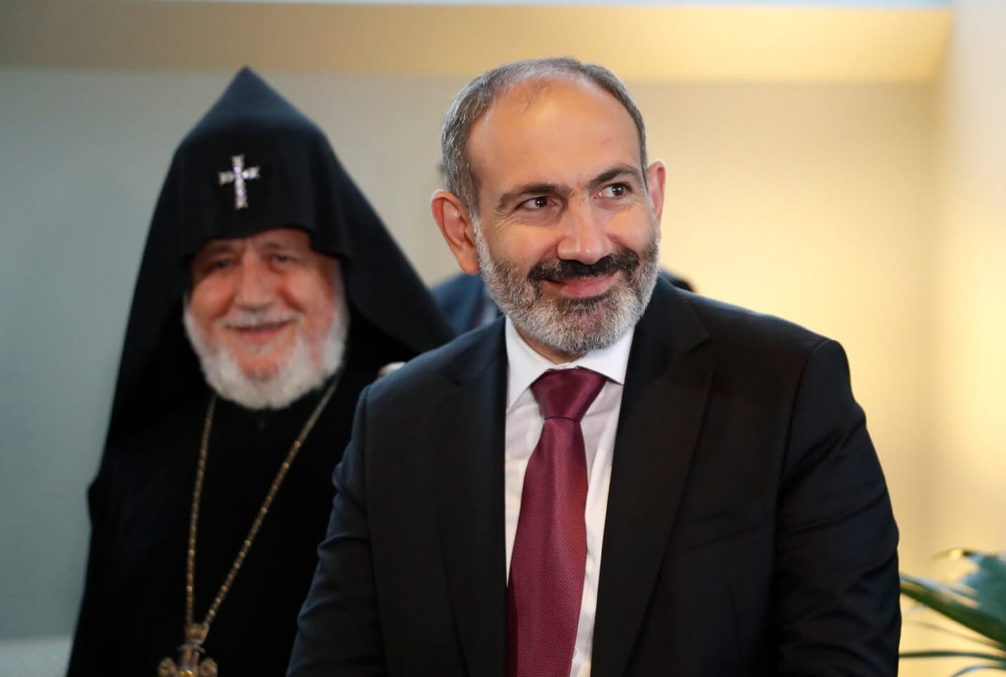 Пашинян пытается свергнуть католикоса Гарегина II. «Церковь — последний крупный институт, который не подчинен премьер-министру» — политологи