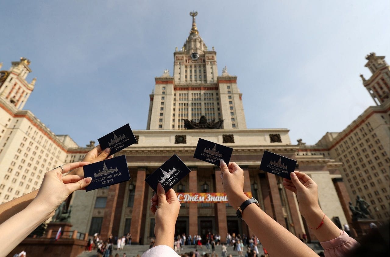 Российские вузы в 2025 году зачислили по квоте для участников войны в Украине на 74% больше студентов, чем в прошлом году