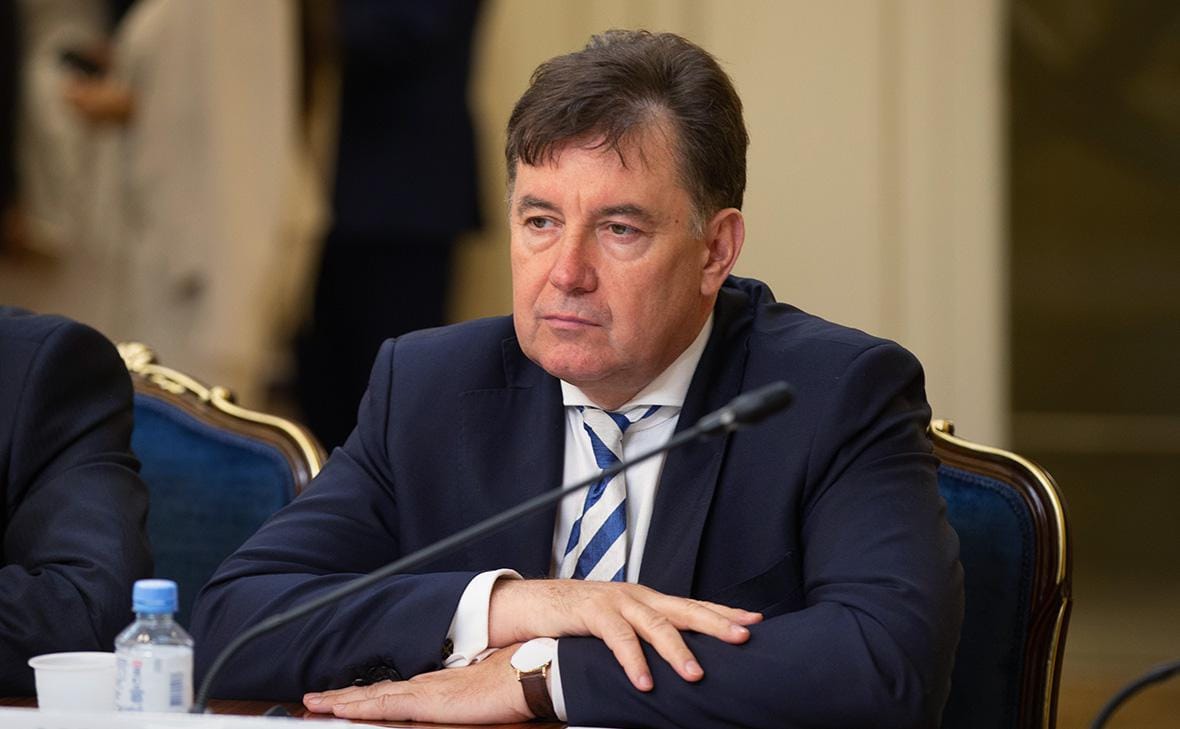 Бывшего судью Верховного суда Виктора Момотова обвинили в «крышевании» проституции и уклонении от уплаты налогов