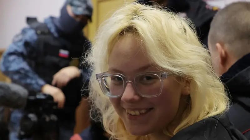 Вокалистку петербургской группы «Стоптайм» Наоко в третий раз арестовали на 13 суток