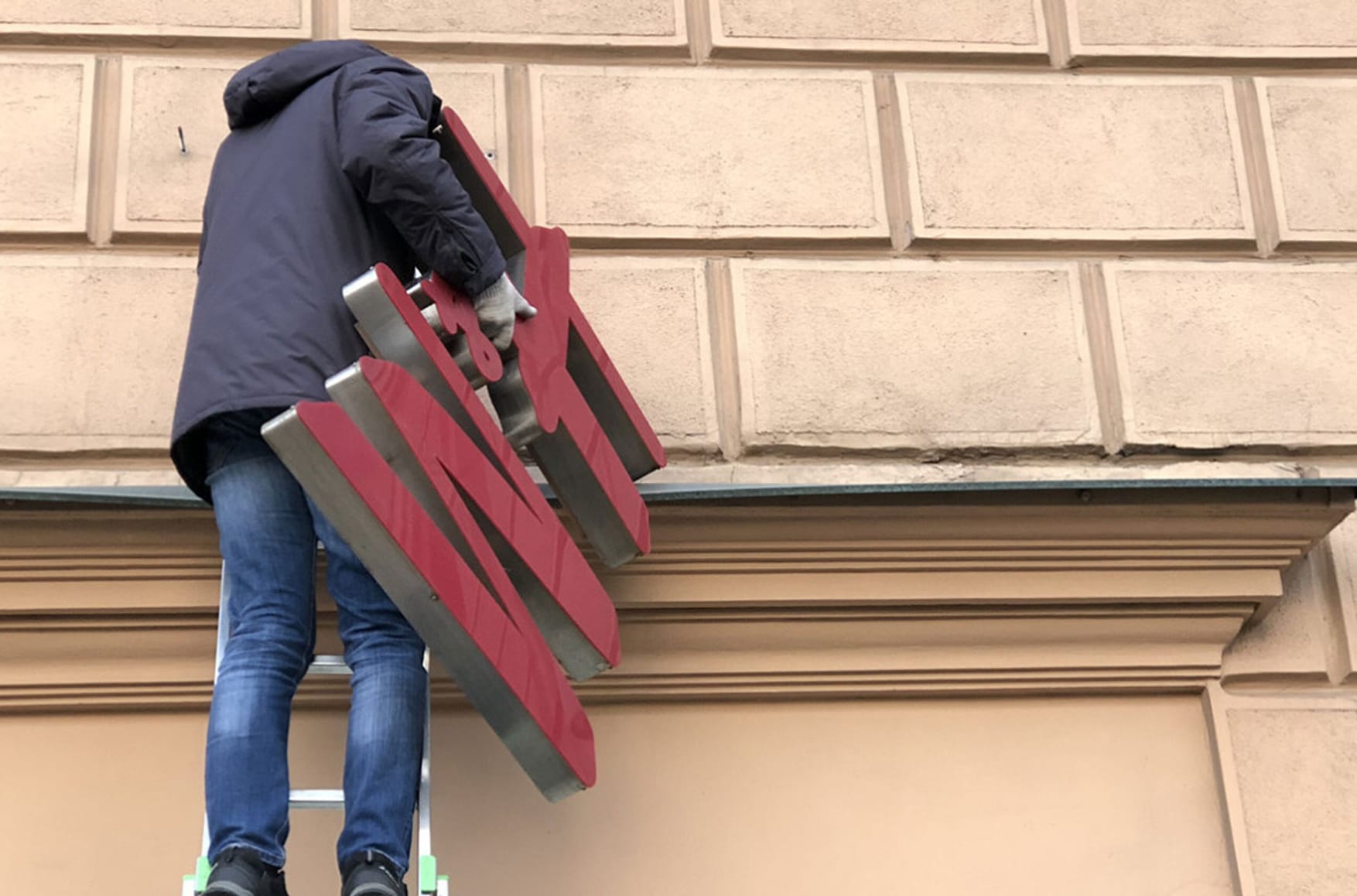 Dressed for disaster: Russian fashion retail collapses despite losing Western competition