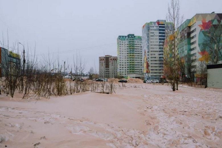 Жителей Ижевска завалило кирпичной пылью с местного завода. Роспотребнадзор утверждает, что превышений ПДК нет