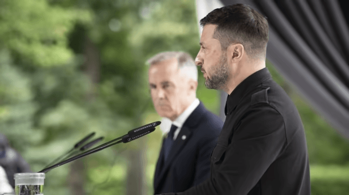 Зеленский намекнул, что удары по нефтепроводу «Дружба» — ответ на вето Венгрии на членство Украины в ЕС. Венгрия требует «прекратить угрозы»