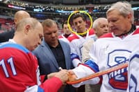 Dmitry Kovalev (middle)