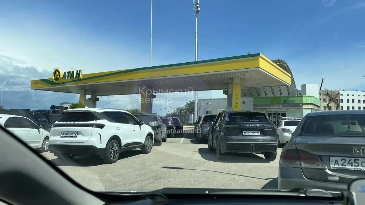 Lines at gas stations in Russian-occupied Crimea