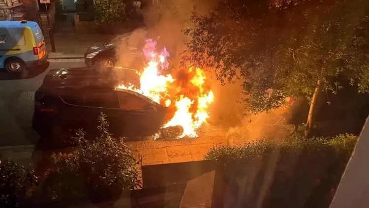 A Toyota that previously belonged to Keir Starmer after the arson attack