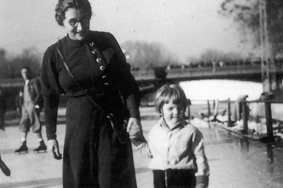 George Soros as a child with his mother, 1934