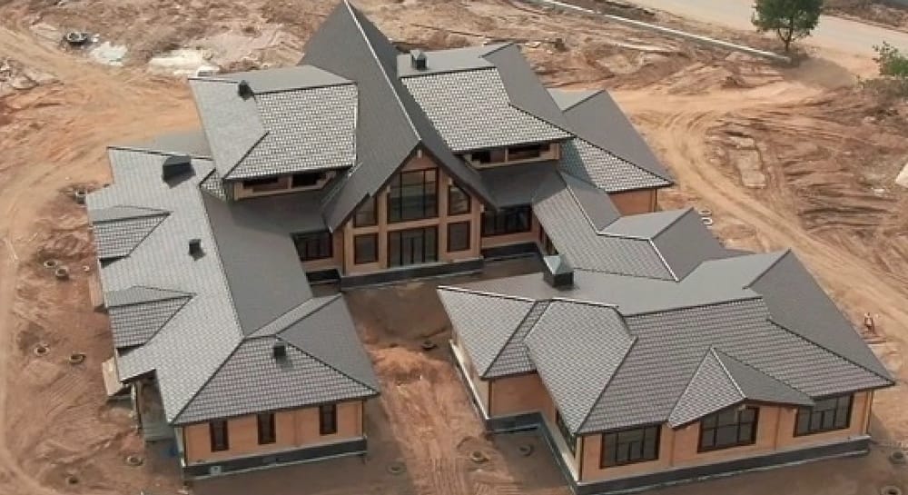 ФБК: Силуанов и замминистра обороны Цаликов строят на Рублевке дома, стоимость которых выше их доходов за годы госслужбы