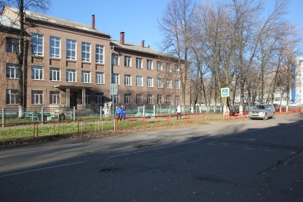 СК возбудил дело против экс-директора ярославского интерната, заставлявшей детей пить мочу