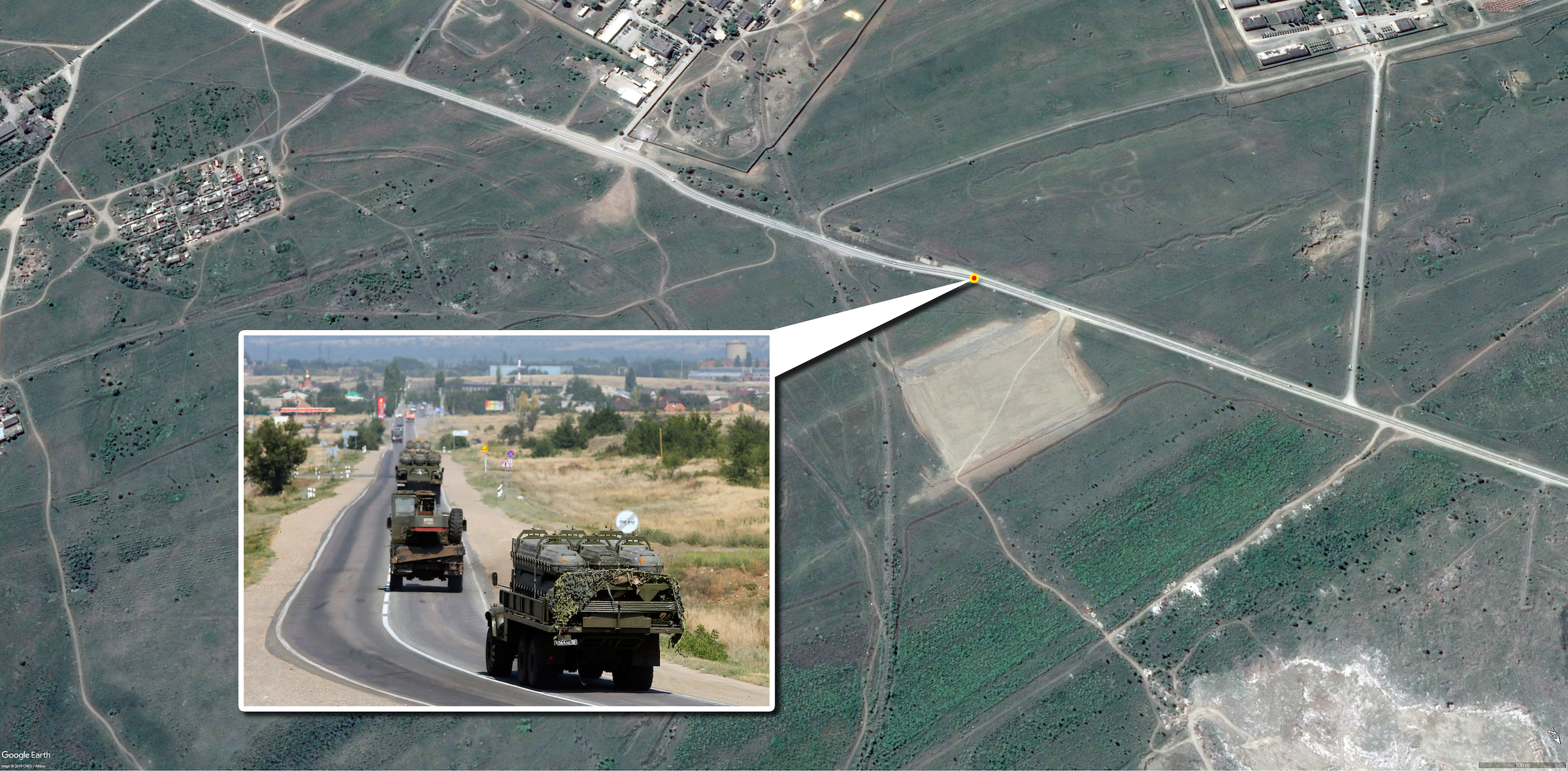 Место съемки колонны c зенитными ракетами на трассе М21 по пути в Каменск-Шахтинский (он справа за кадром). Космический снимок спутникового оператора DigitalGlobe из интернет-сервиса Google Earth (повернуто, север внизу справа)