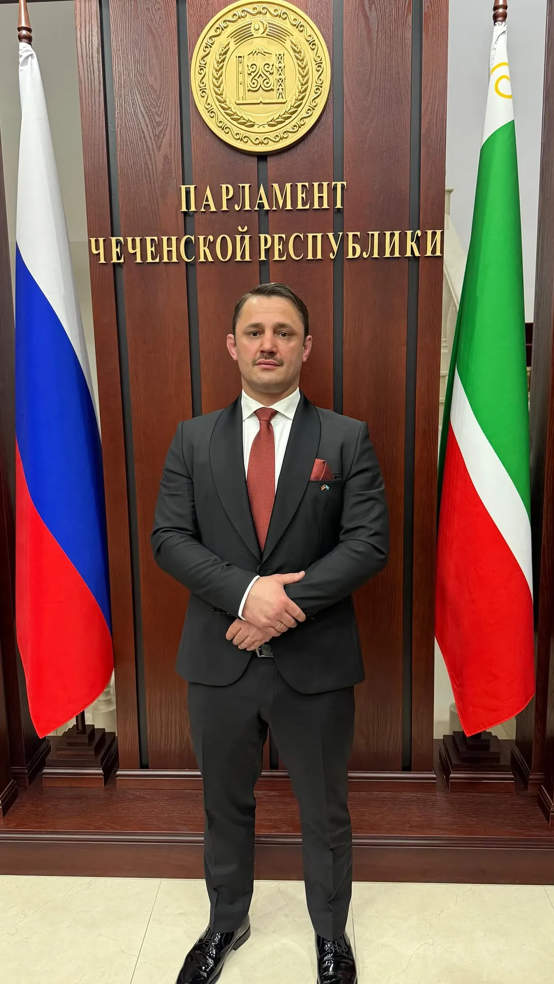 Krieger-Dadaev in the Chechen parliament