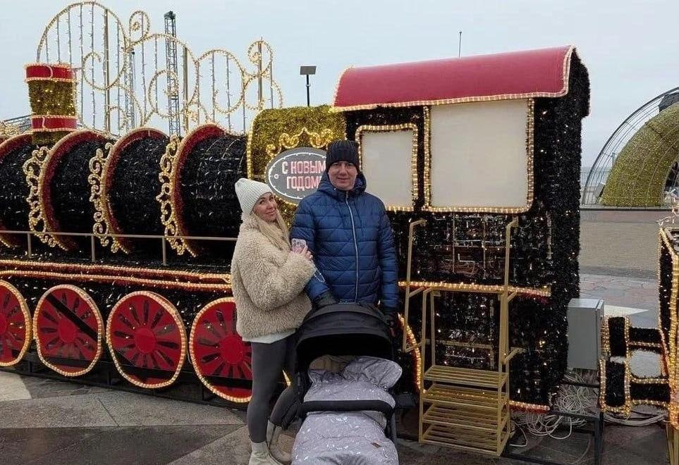 Фото: Александр Дорожкин с супругой / VK